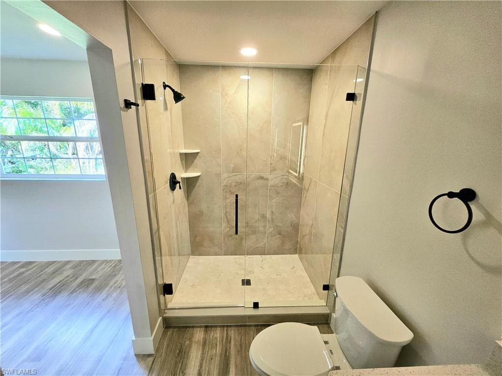 137 Dow LN, NORTH FORT MYERS FL 33917-17