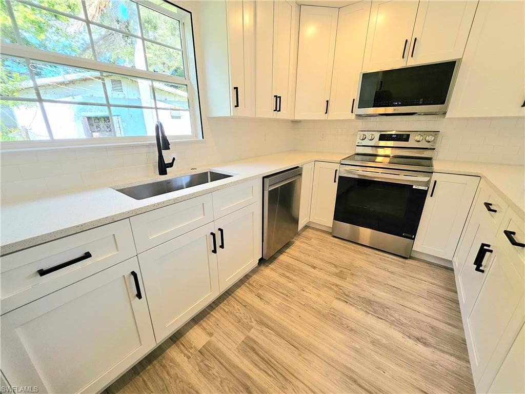 137 Dow LN, NORTH FORT MYERS FL 33917-10