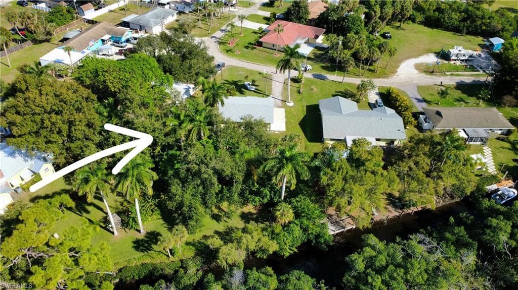 137 Dow LN, NORTH FORT MYERS FL 33917-43