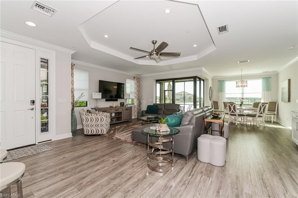 9636 Montelanico LOOP # 101, NAPLES FL 34119-1