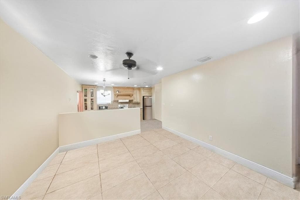 2463 Washington AVE, NAPLES FL 34112-23