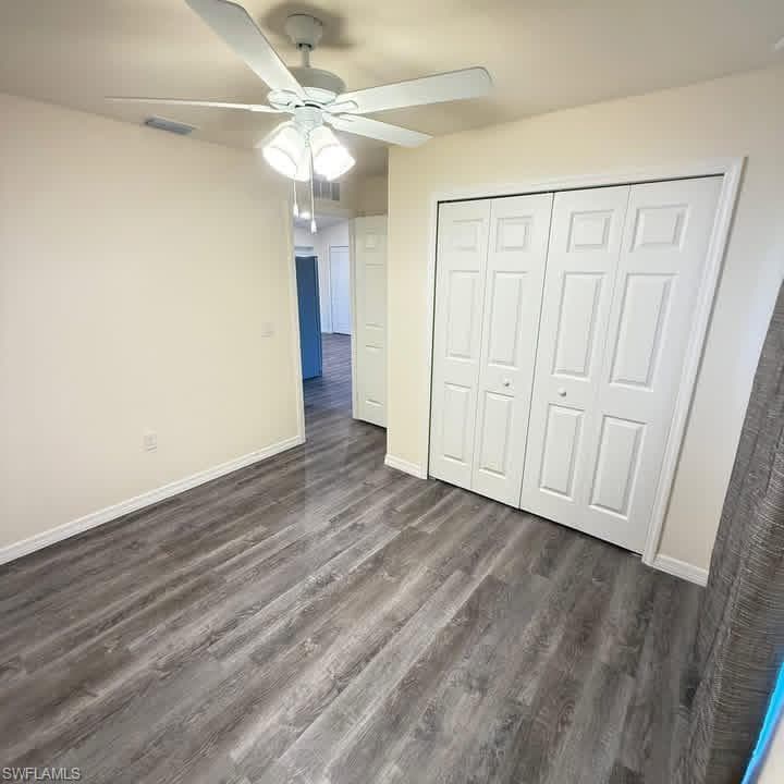 575 Oakshire LN, LEHIGH ACRES FL 33972-4