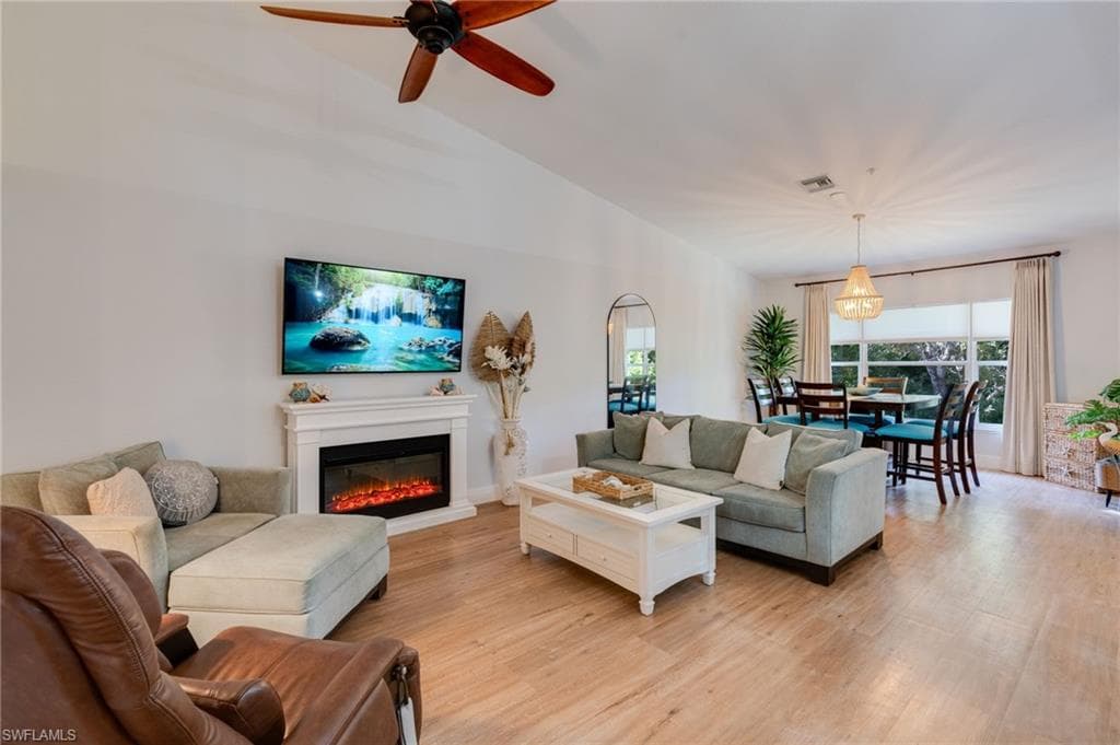 28740 Diamond DR # 203, BONITA SPRINGS FL 34134-3