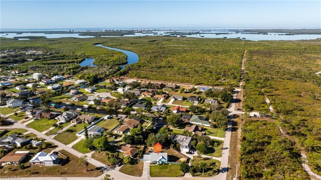 20520 Pine Tree LN, ESTERO FL 33928-29