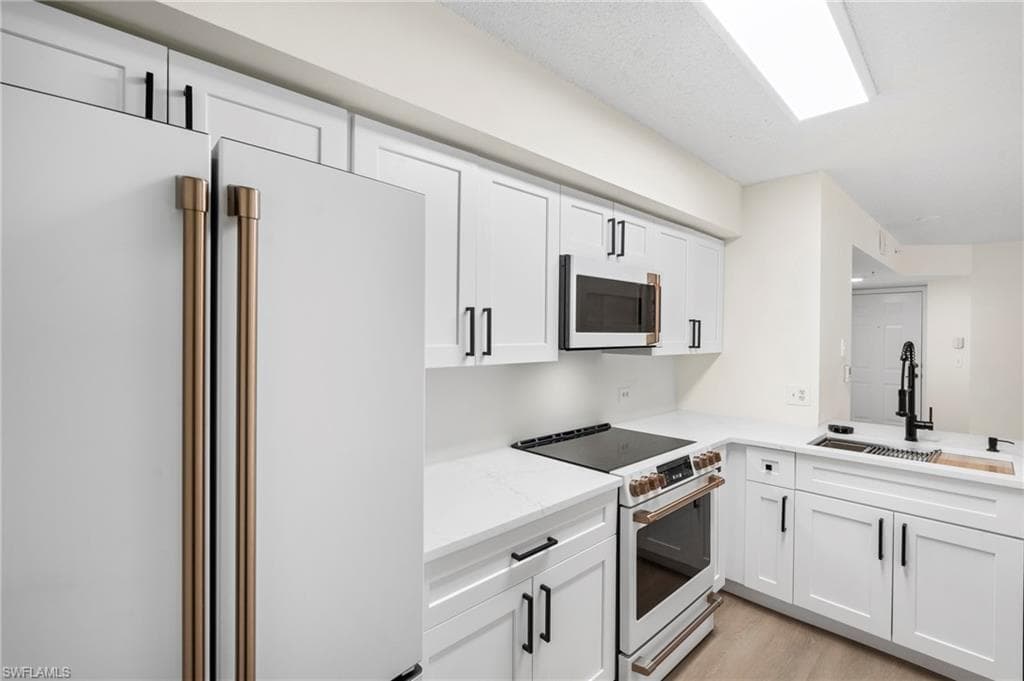 8950 Colonnades CT E # 815, BONITA SPRINGS FL 34135-13