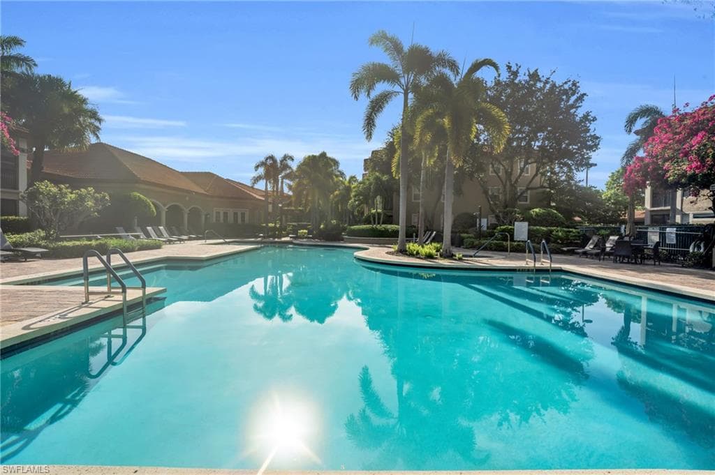 8950 Colonnades CT E # 815, BONITA SPRINGS FL 34135-7