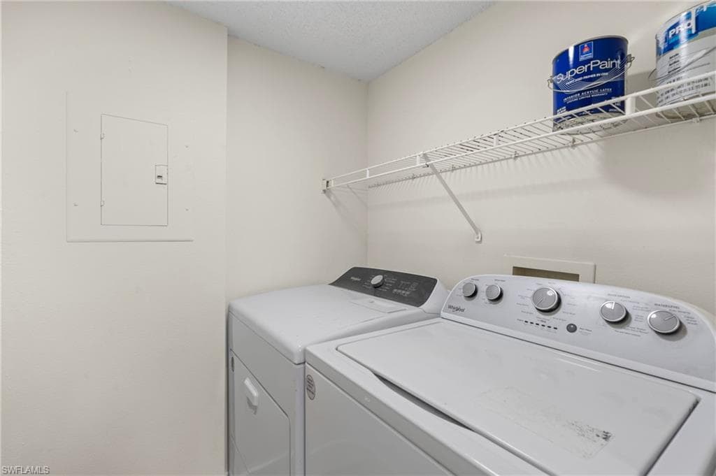 8950 Colonnades CT E # 815, BONITA SPRINGS FL 34135-20