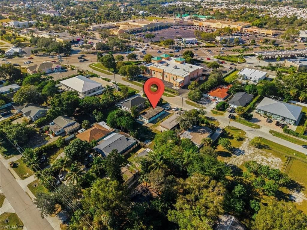 2495 Bayside ST, NAPLES FL 34112-5