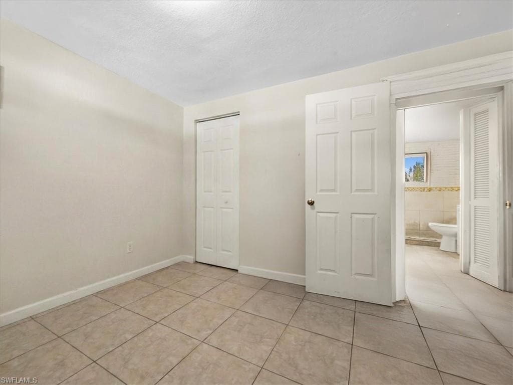 2495 Bayside ST, NAPLES FL 34112-17