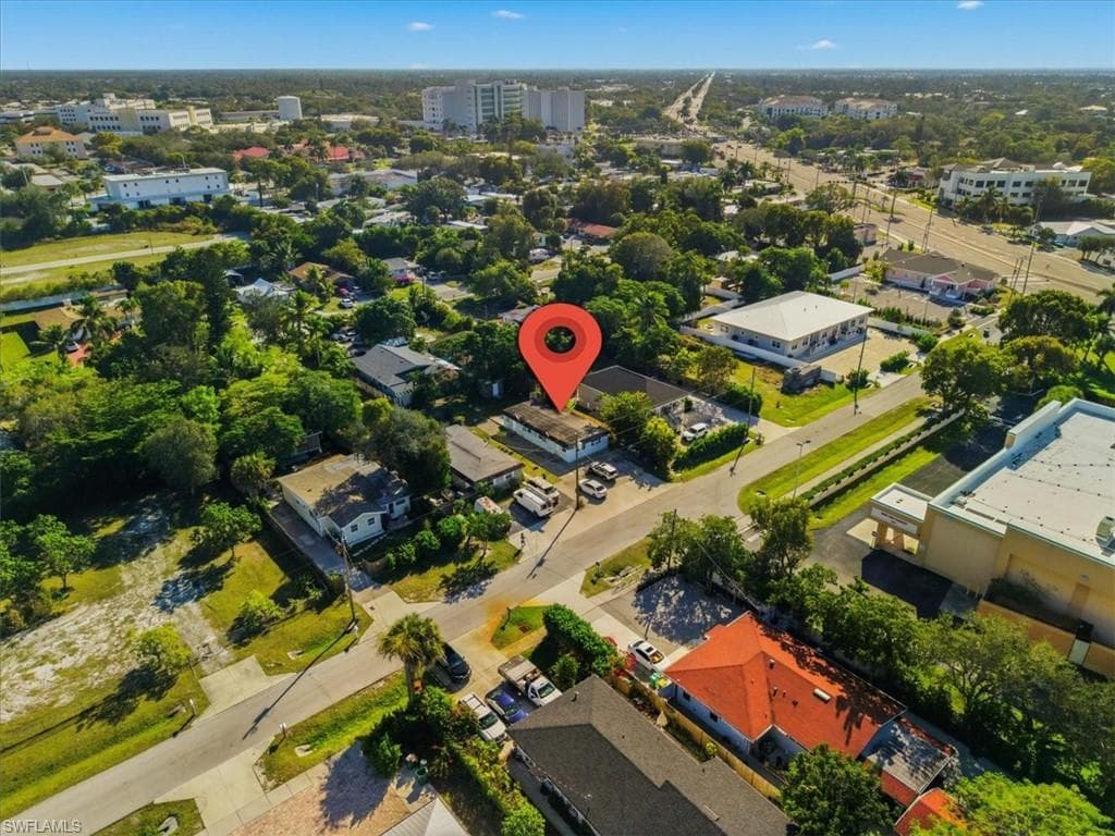 2495 Bayside ST, NAPLES FL 34112-7