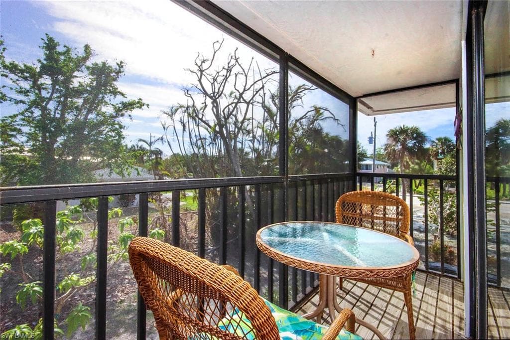 662 Donax ST, SANIBEL FL 33957-11