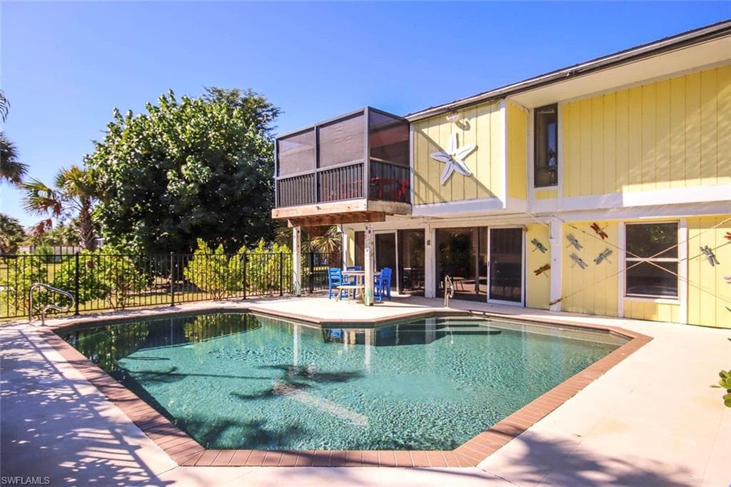 662 Donax ST, SANIBEL FL 33957-25
