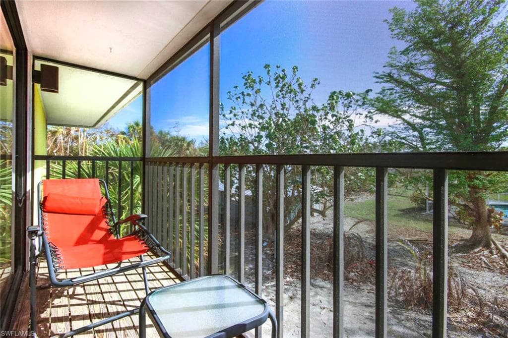 662 Donax ST, SANIBEL FL 33957-13