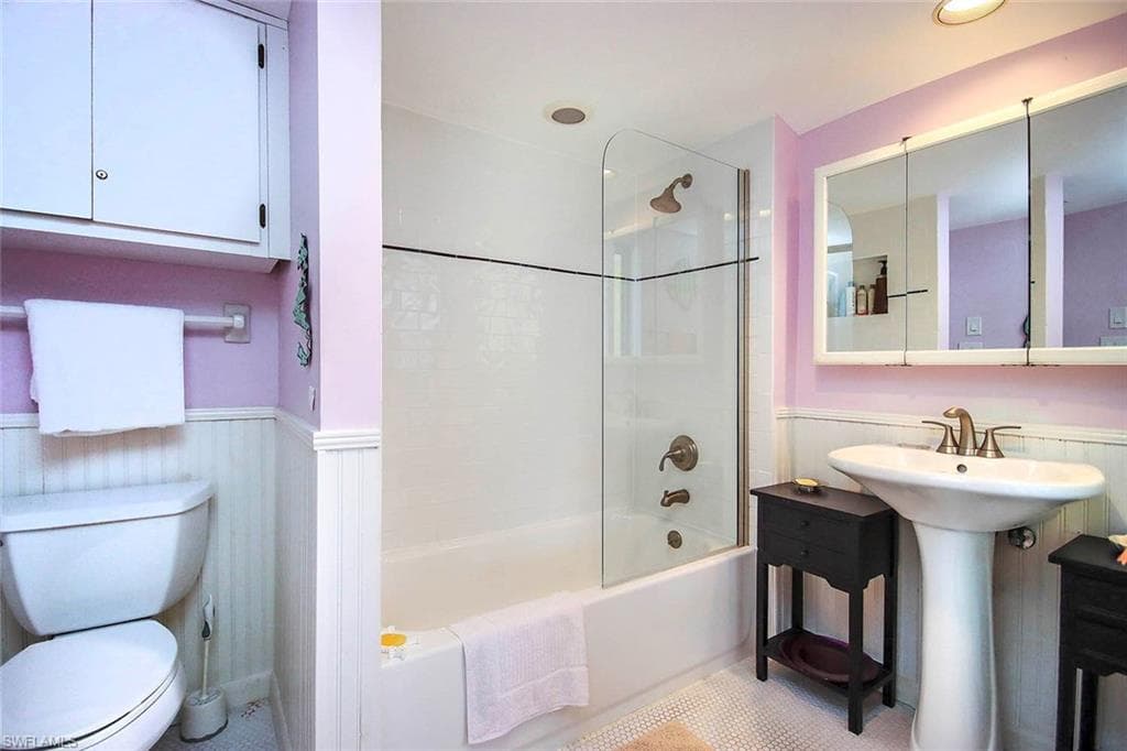 662 Donax ST, SANIBEL FL 33957-18