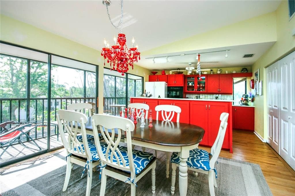662 Donax ST, SANIBEL FL 33957-7