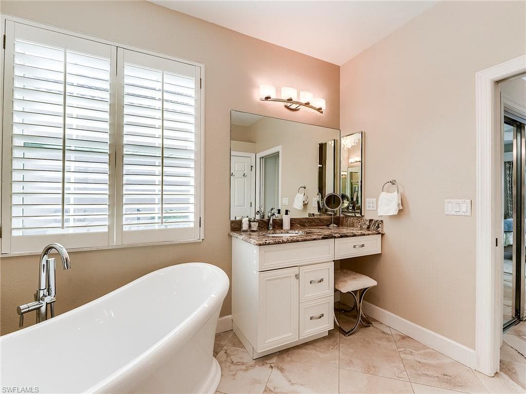 22050 Longleaf Trail DR, ESTERO FL 34135-18