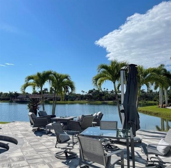 4735 Southern Breeze DR, NAPLES FL 34114-11