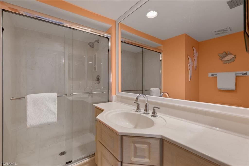 979 E Gulf DR # E583, SANIBEL FL 33957-22
