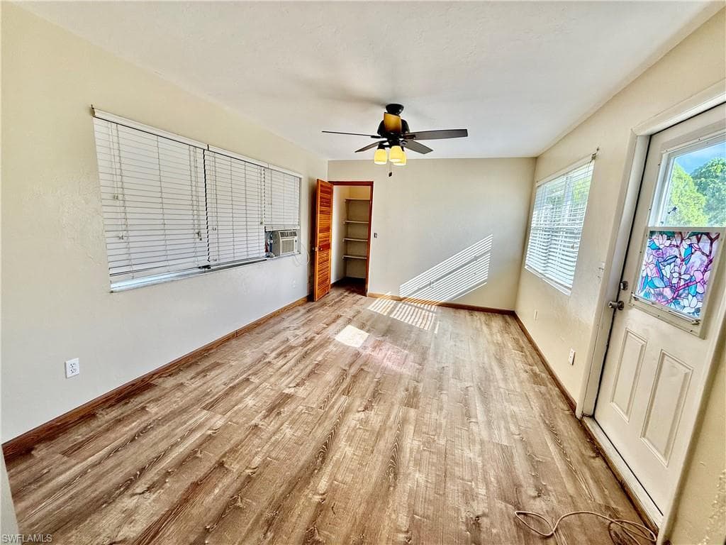 9 Palm BLVD, LEHIGH ACRES FL 33936-14