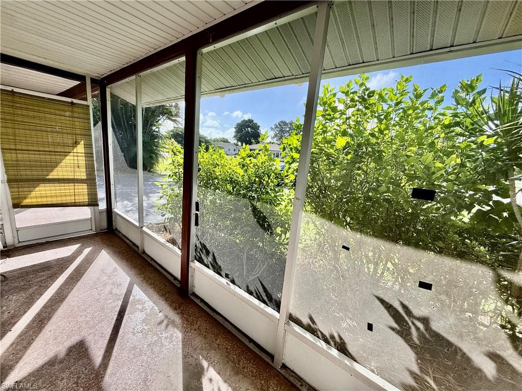 9 Palm BLVD, LEHIGH ACRES FL 33936-20