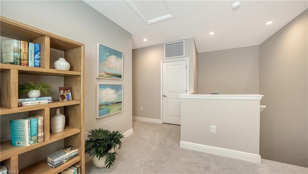 5125 Draco CIR, NAPLES FL 34120-23