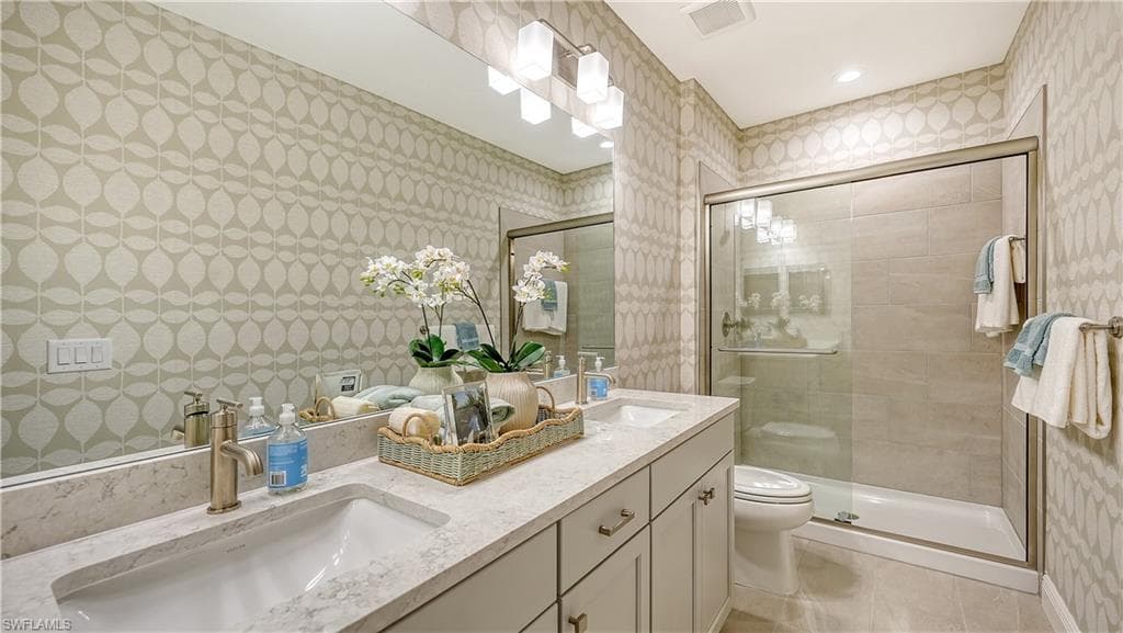 5125 Draco CIR, NAPLES FL 34120-28