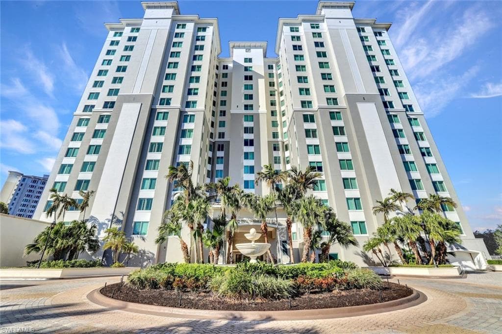 265 Indies WAY # 904, NAPLES FL 34110-1