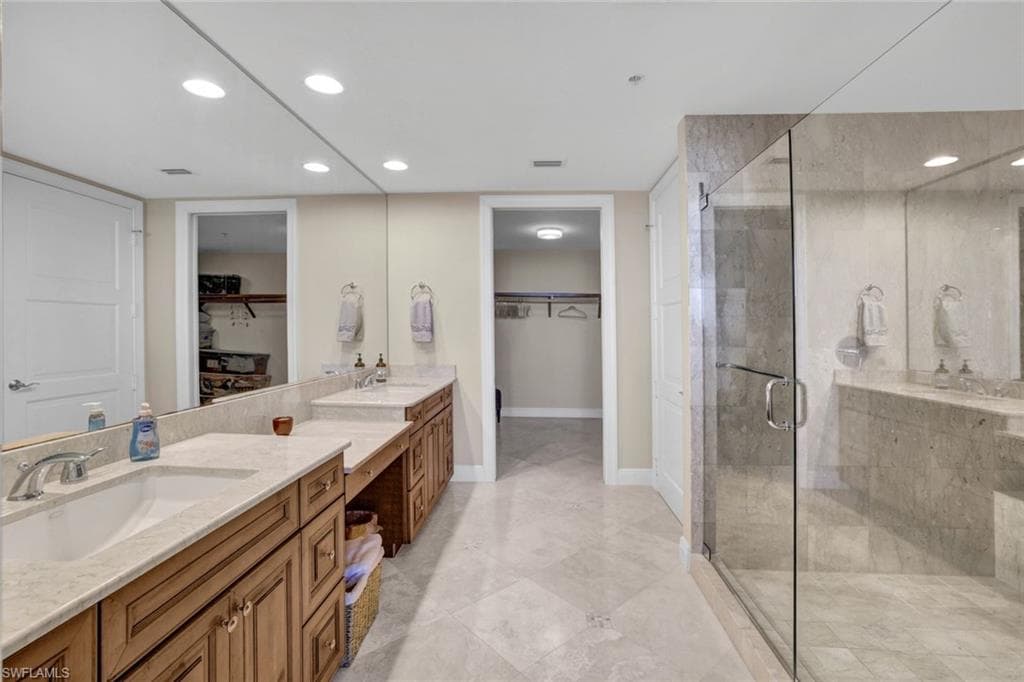 265 Indies WAY # 904, NAPLES FL 34110-10