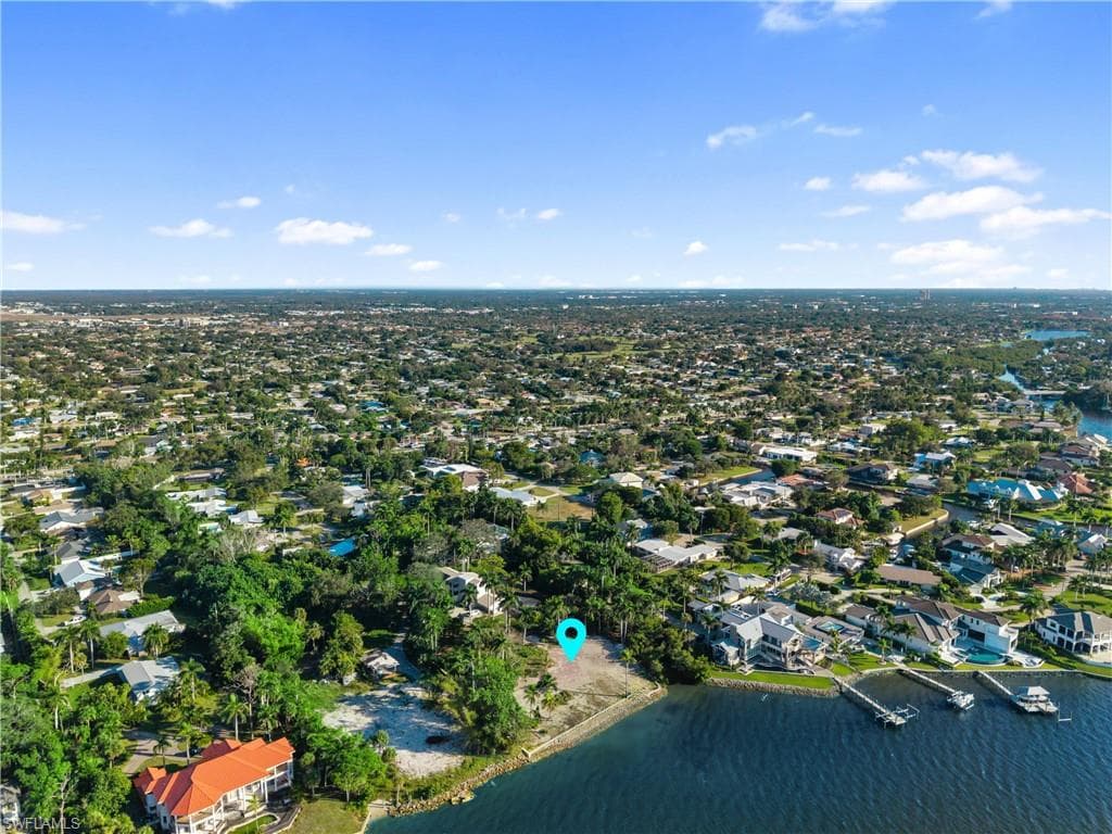 8661 Cajuput CV, FORT MYERS FL 33919-22