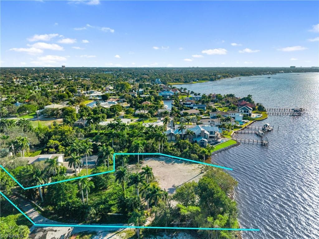 8661 Cajuput CV, FORT MYERS FL 33919-5