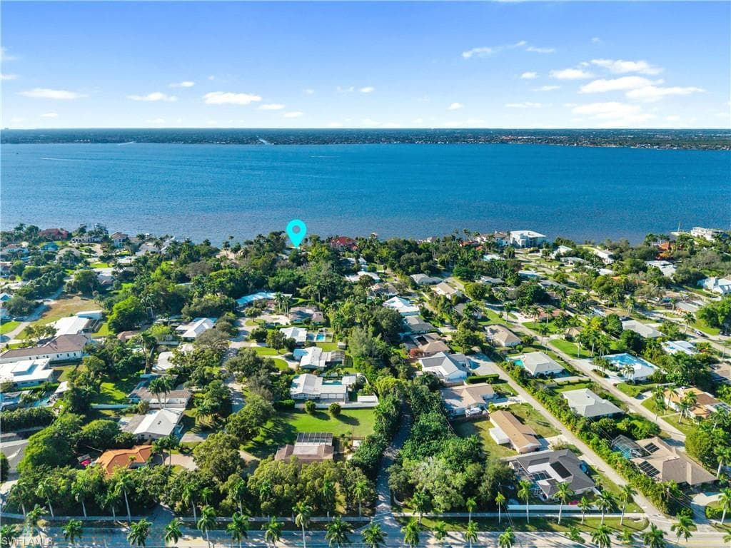 8661 Cajuput CV, FORT MYERS FL 33919-21