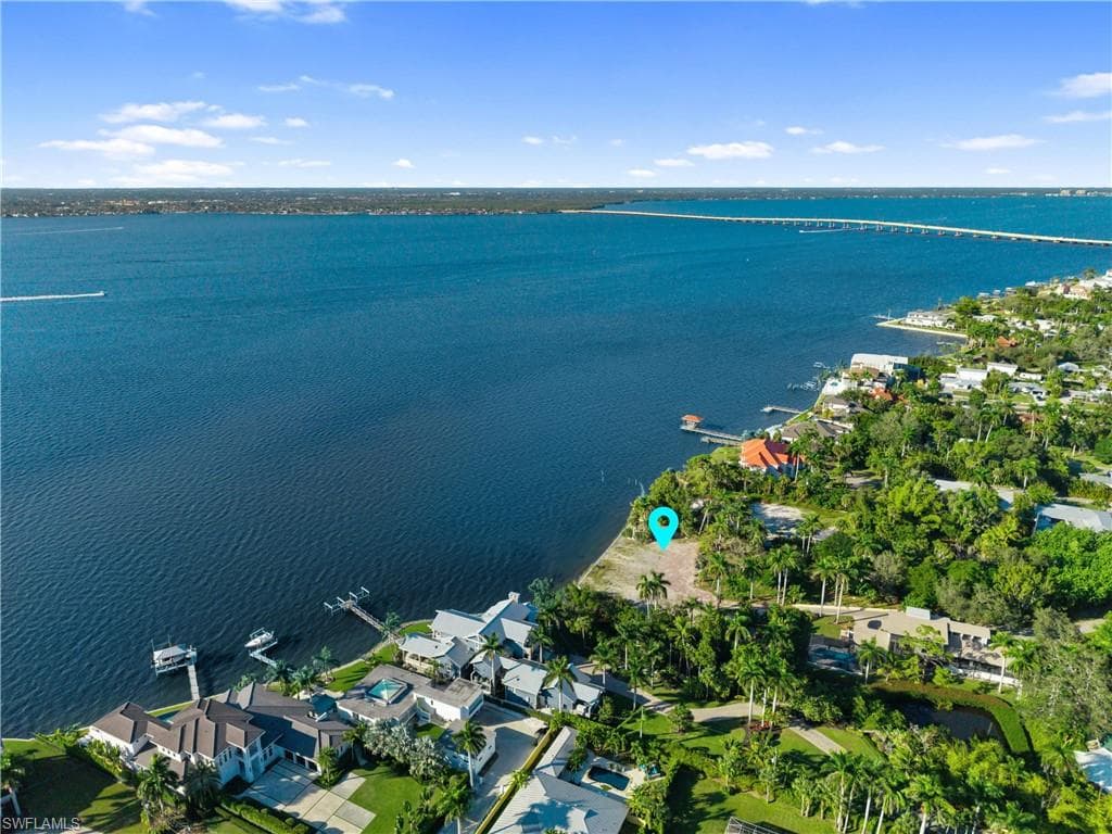 8661 Cajuput CV, FORT MYERS FL 33919-17