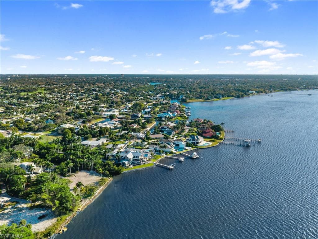 8661 Cajuput CV, FORT MYERS FL 33919-10