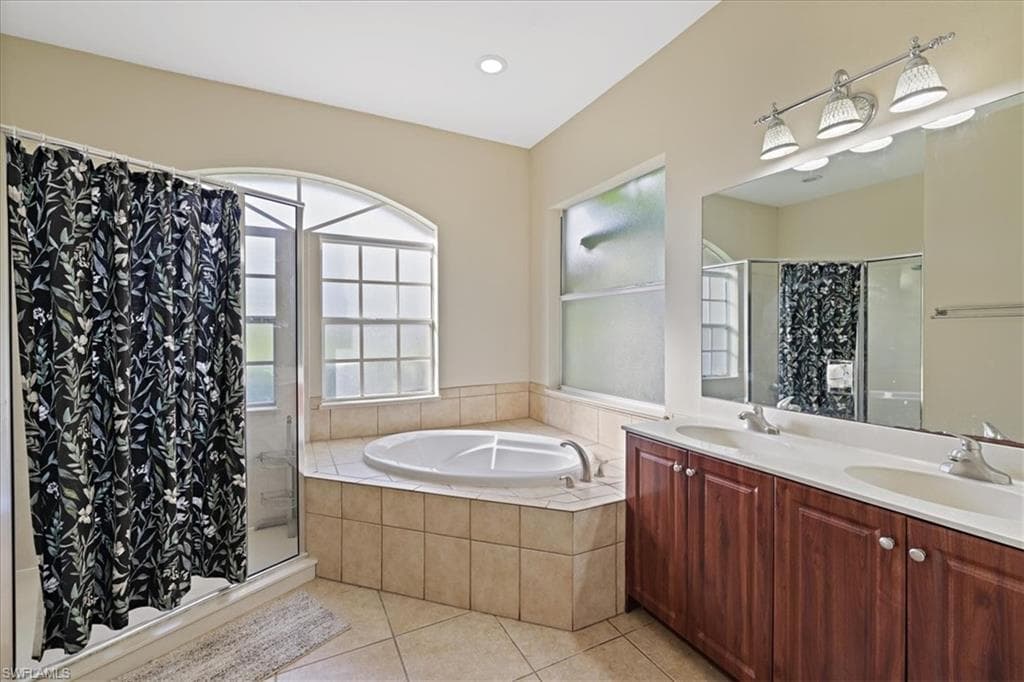 771 Dudley AVE S, LEHIGH ACRES FL 33974-15