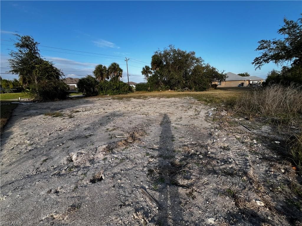 1630 NE 37th ST, CAPE CORAL FL 33909-6