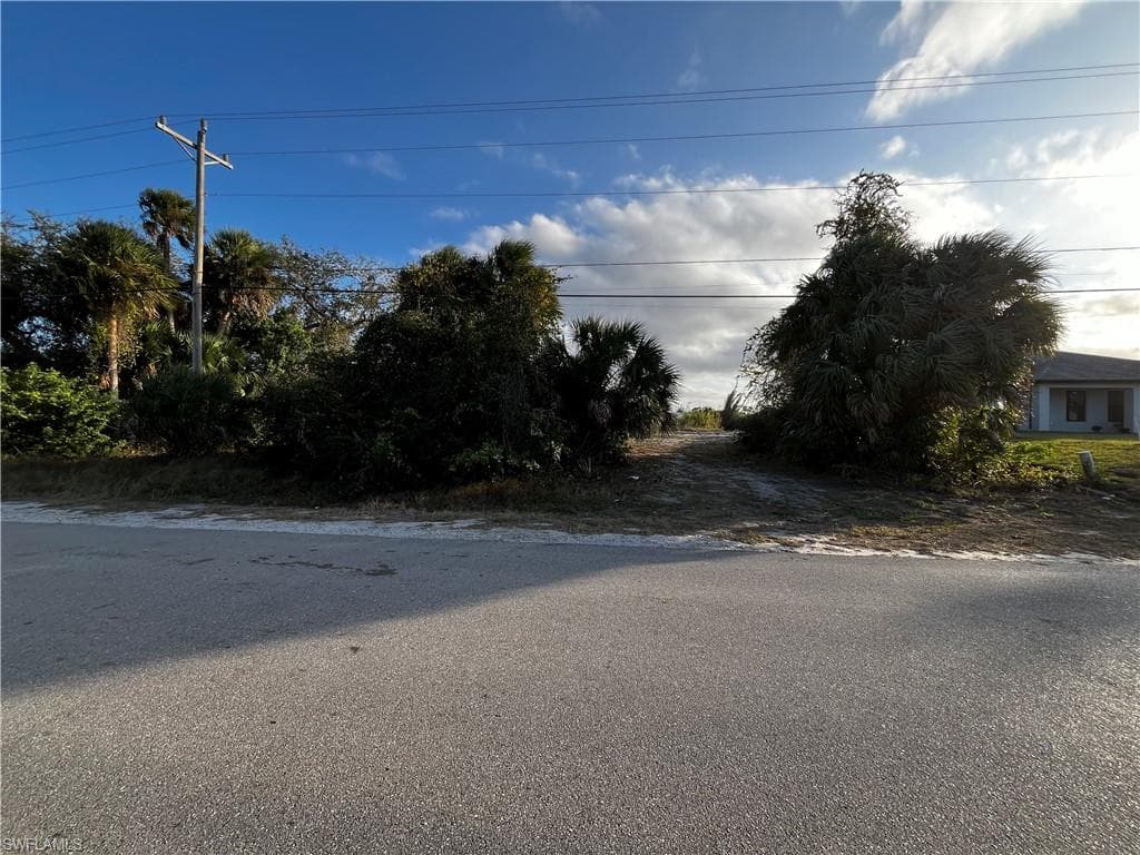 1630 NE 37th ST, CAPE CORAL FL 33909-8