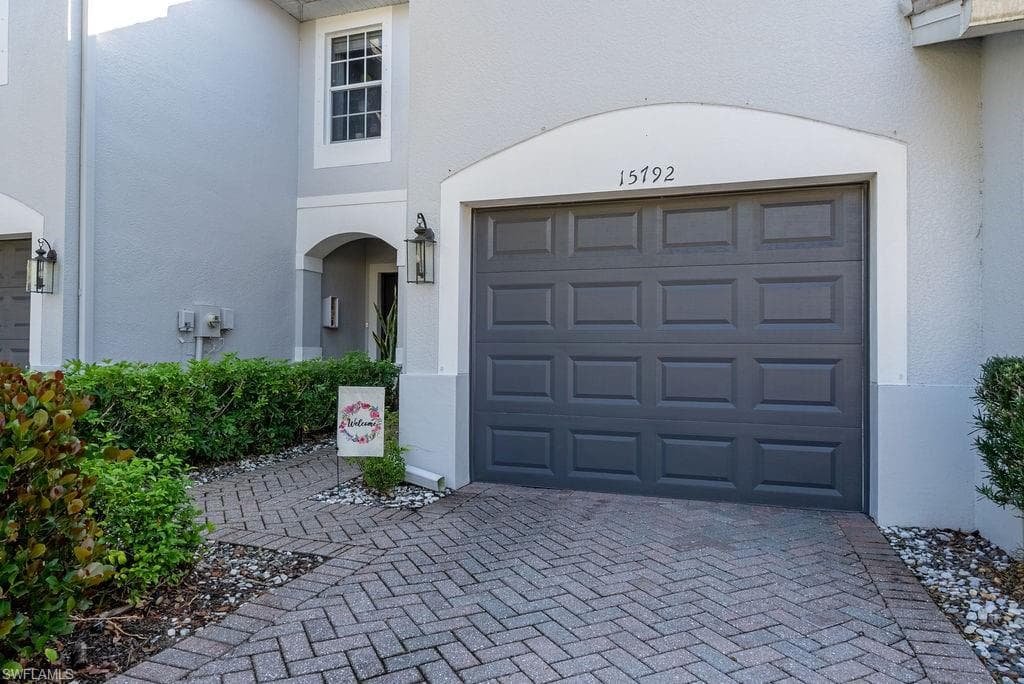 15792 Marcello CIR # 182, NAPLES FL 34110-41