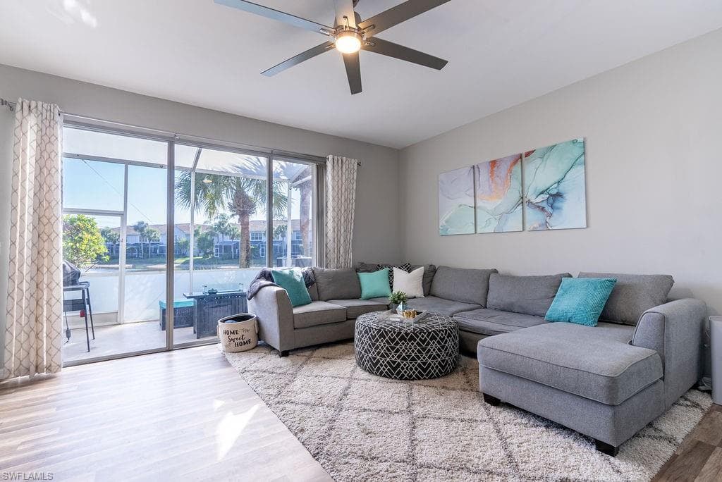 15792 Marcello CIR # 182, NAPLES FL 34110-2