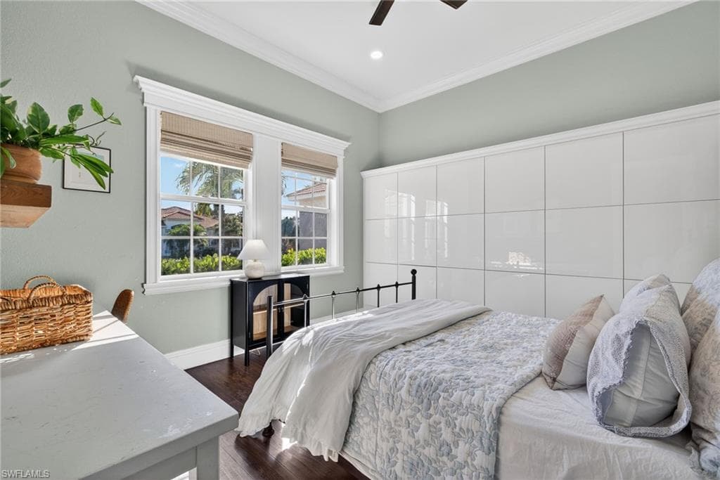 24920 Divot DR, BONITA SPRINGS FL 34135-16