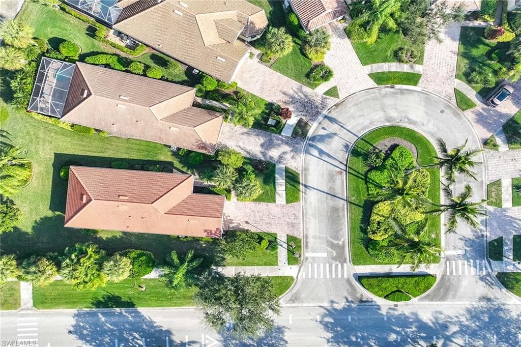 7234 Adriana CT, NAPLES FL 34114-28