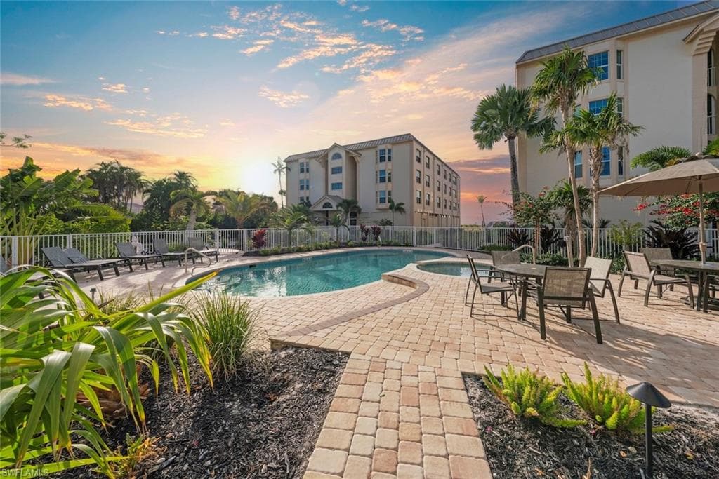 3127 W Gulf DR # 101, SANIBEL FL 33957-45