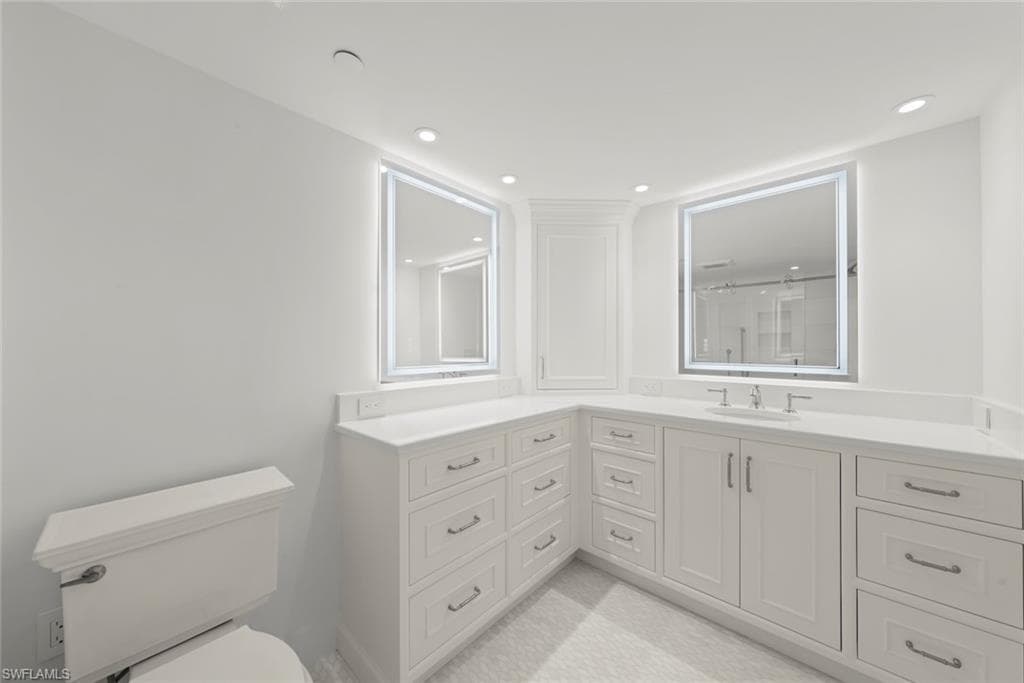 3127 W Gulf DR # 101, SANIBEL FL 33957-35