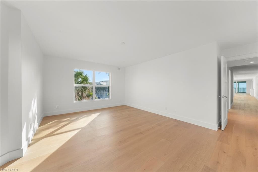 3127 W Gulf DR # 101, SANIBEL FL 33957-32