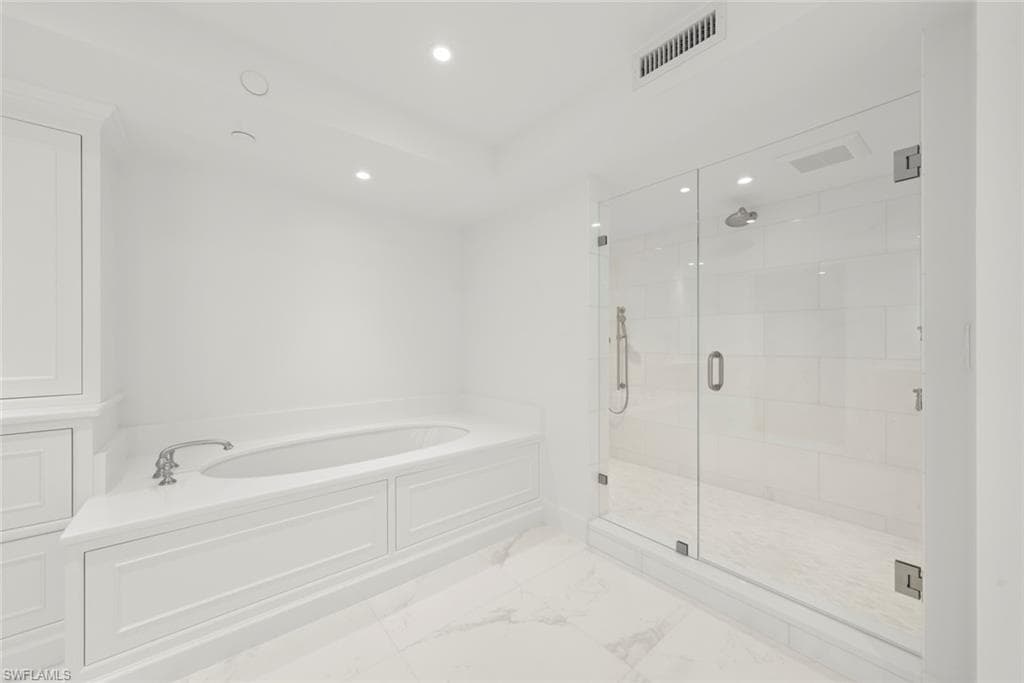 3127 W Gulf DR # 101, SANIBEL FL 33957-40