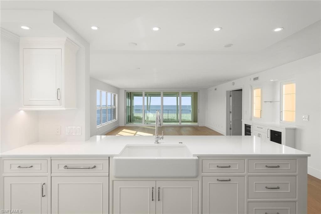 3127 W Gulf DR # 101, SANIBEL FL 33957-17