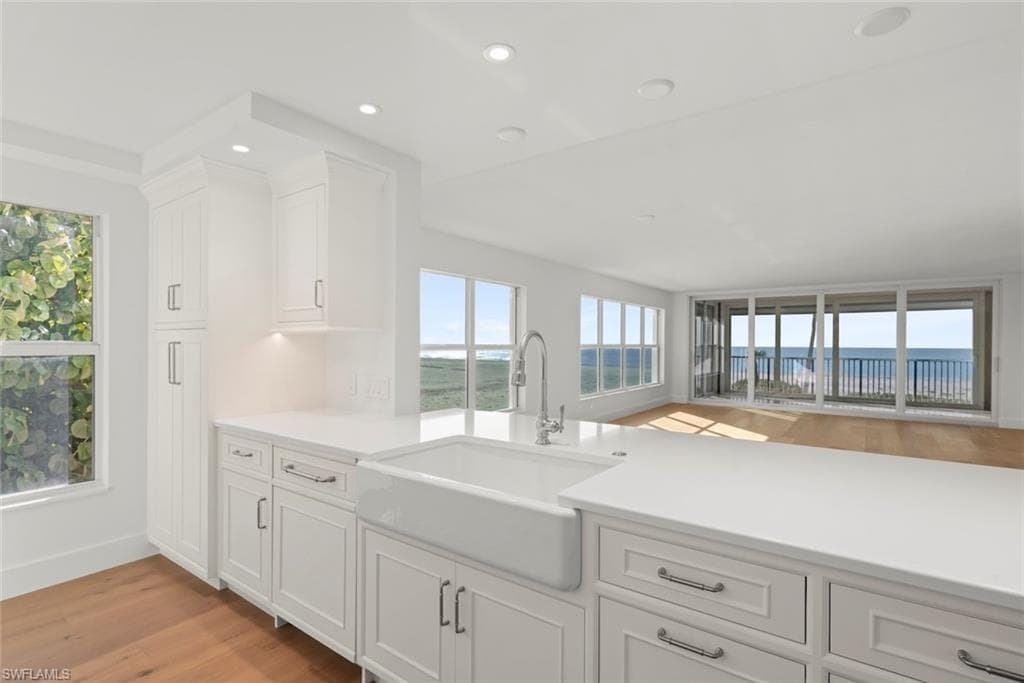 3127 W Gulf DR # 101, SANIBEL FL 33957-10
