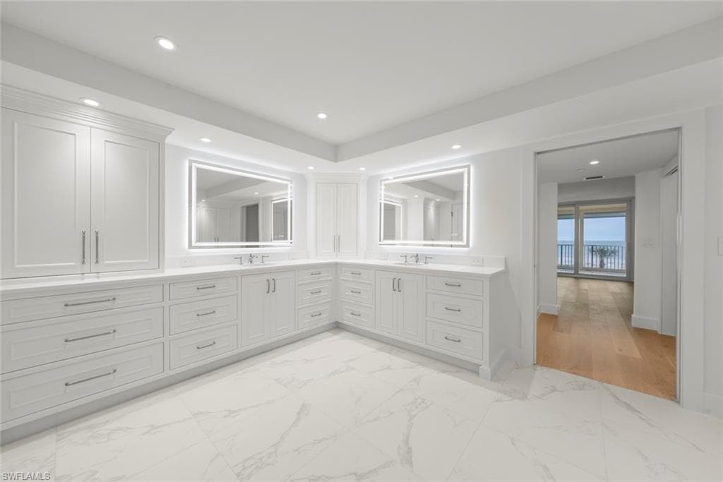 3127 W Gulf DR # 101, SANIBEL FL 33957-28