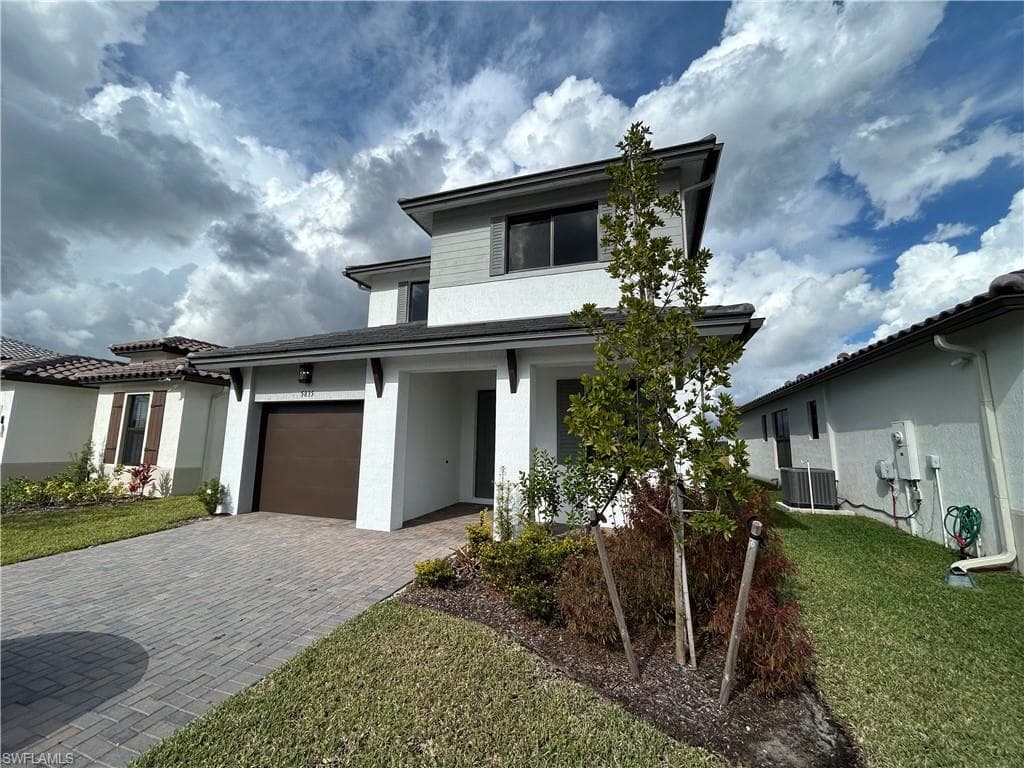 5835 Cassidy LN, AVE MARIA FL 34142-1