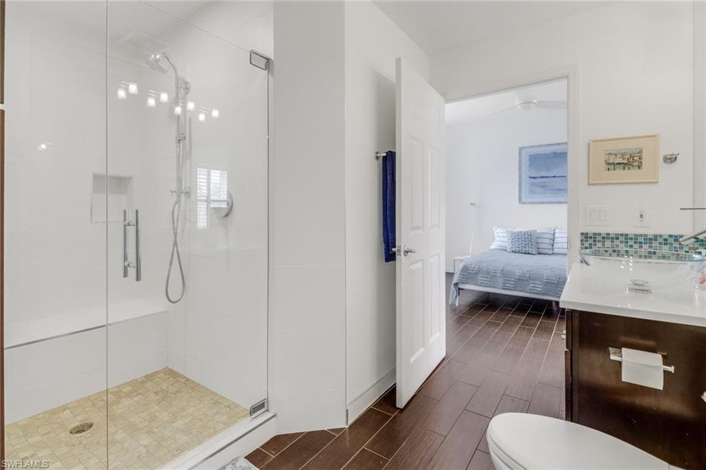 450 Bayfront PL # 4201, NAPLES FL 34102-11