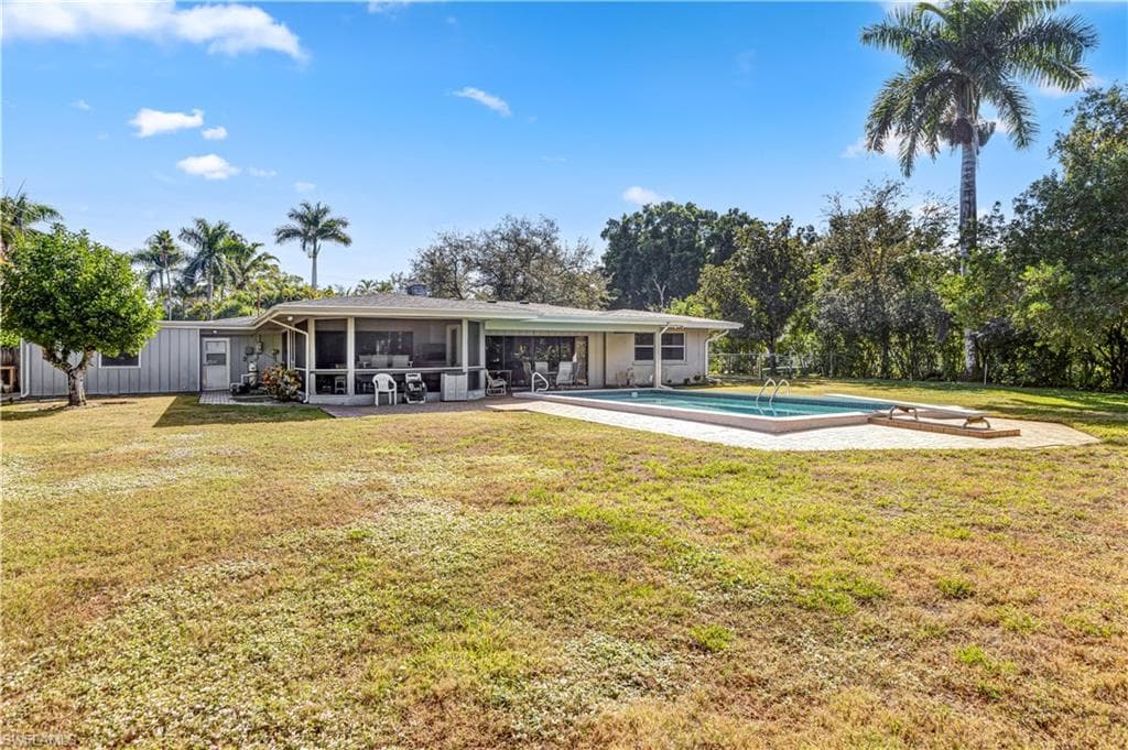 3540 Avocado DR, FORT MYERS FL 33901-1